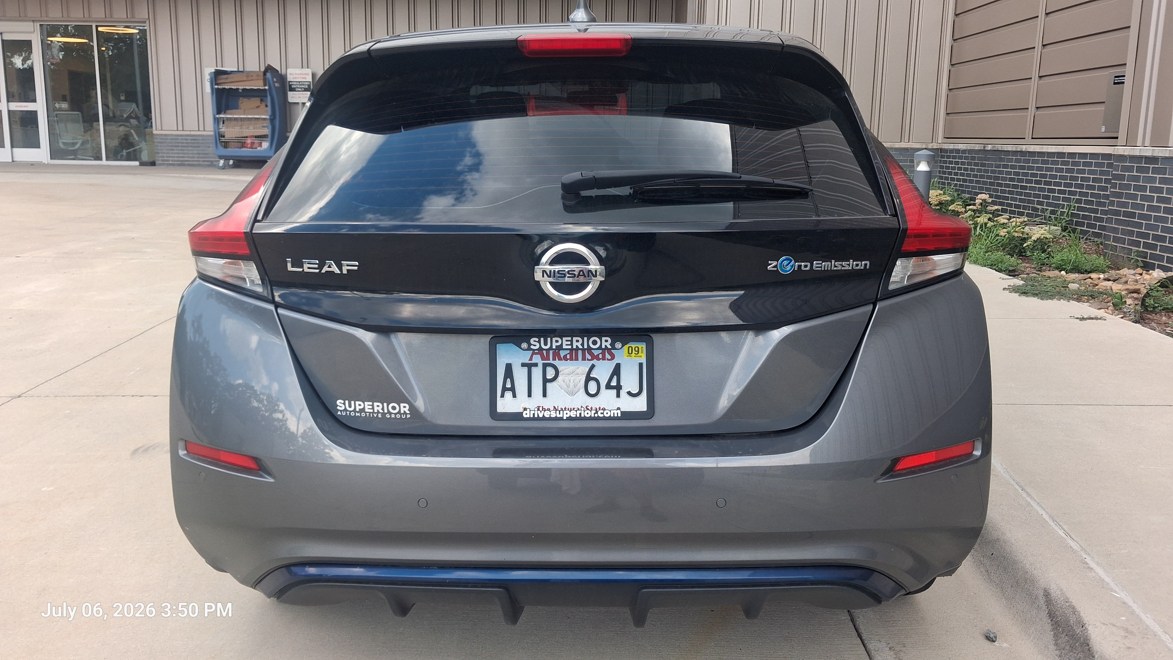 Used 2022 Nissan Leaf S FWD image 7
