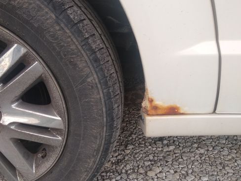 Used 2010 Chrysler Town & Country Limited w/ Safety Sphere Group image 13