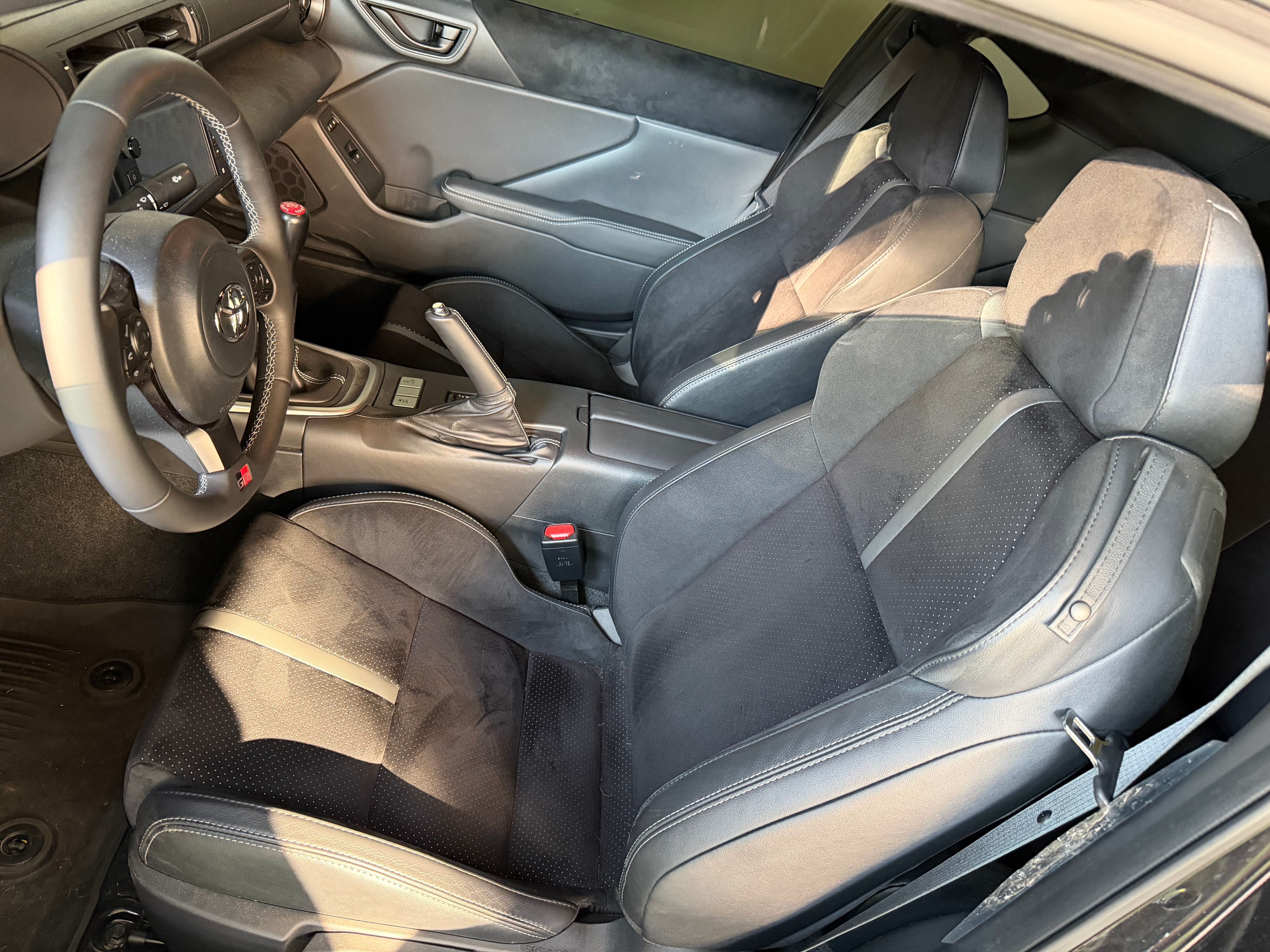 Used 2025 Toyota GR86 Premium w/ Performance Package RWD image 6