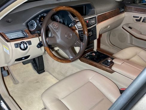Used 2013 Mercedes-Benz E 350 E 350 Sedan 4D image 18