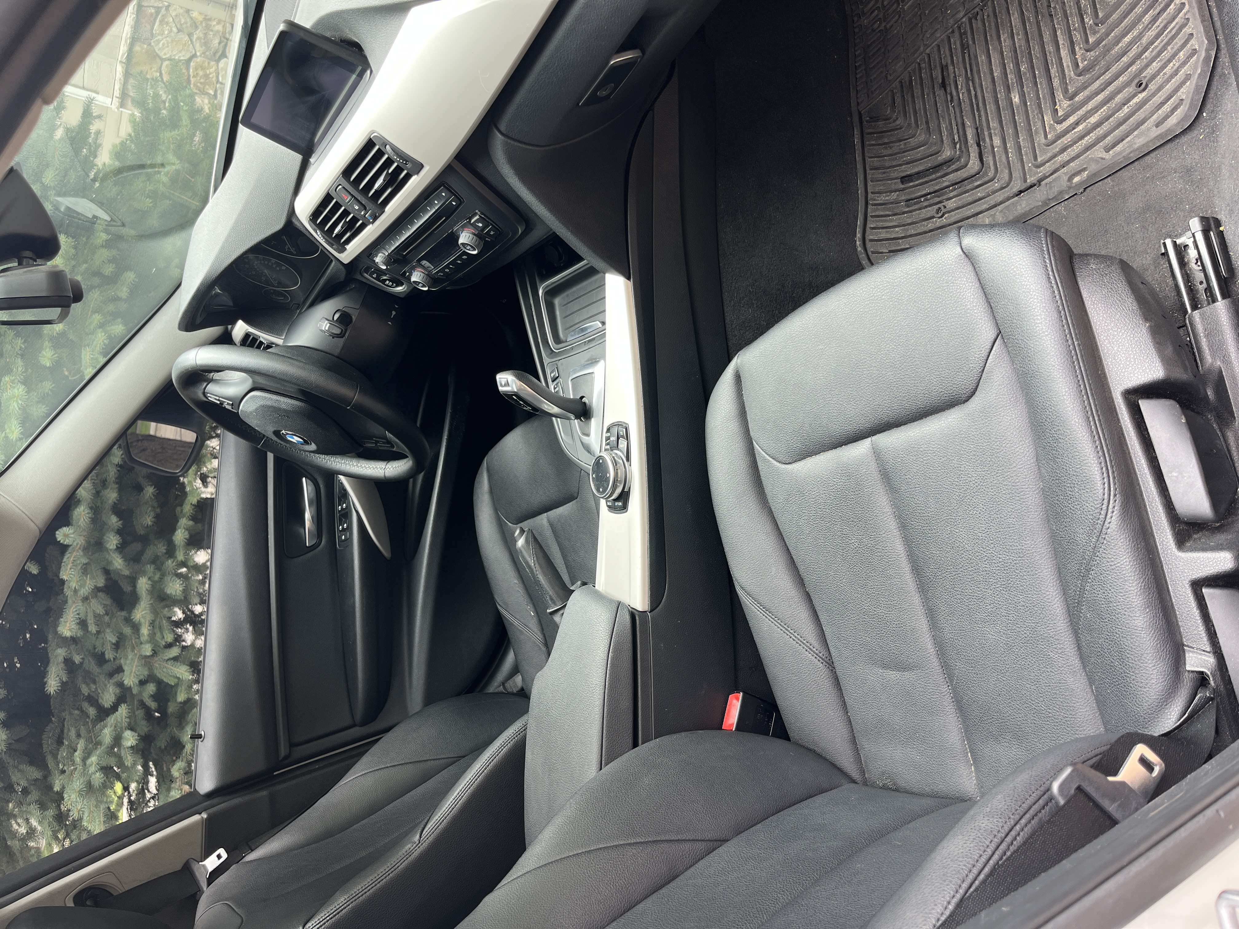 Used 2014 BMW 320i xDrive Sedan AWD/4WD image 8