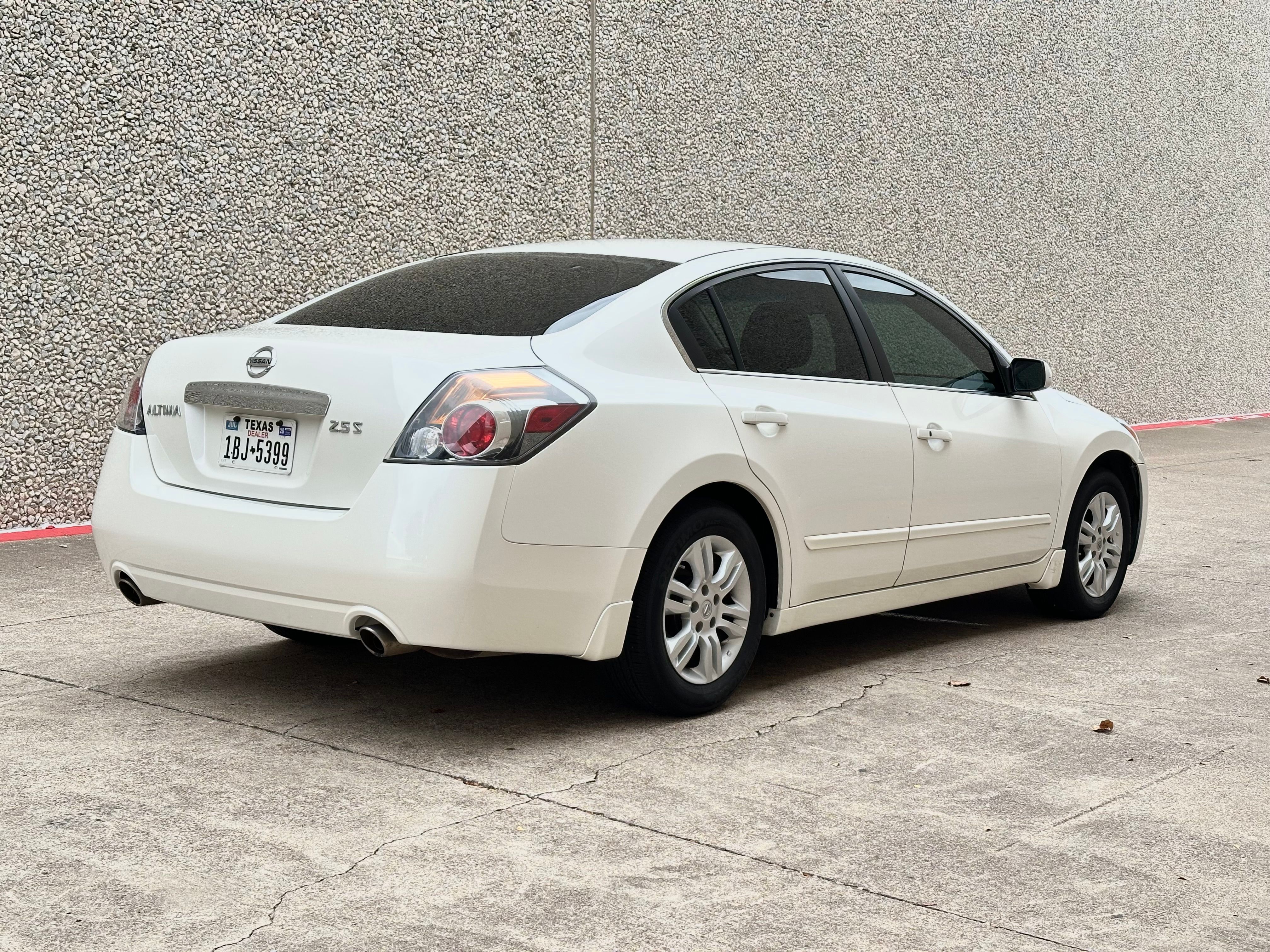 Used 2012 Nissan Altima 2.5 S w/ Convenience Pkg FWD image 10
