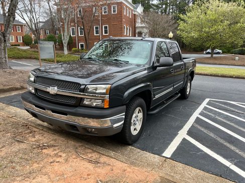 Used 2004 Chevrolet Silverado 1500 4x4 Crew Cab w/ Z71 Convenience Package 2 image 4