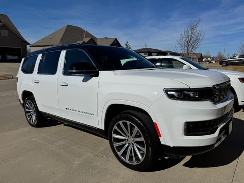 Used 2023 Jeep Grand Wagoneer 4WD w/ Rear Seat Video Group 1 image 1