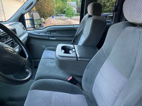 Used 2003 Ford F250 XL AWD/4WD image 5