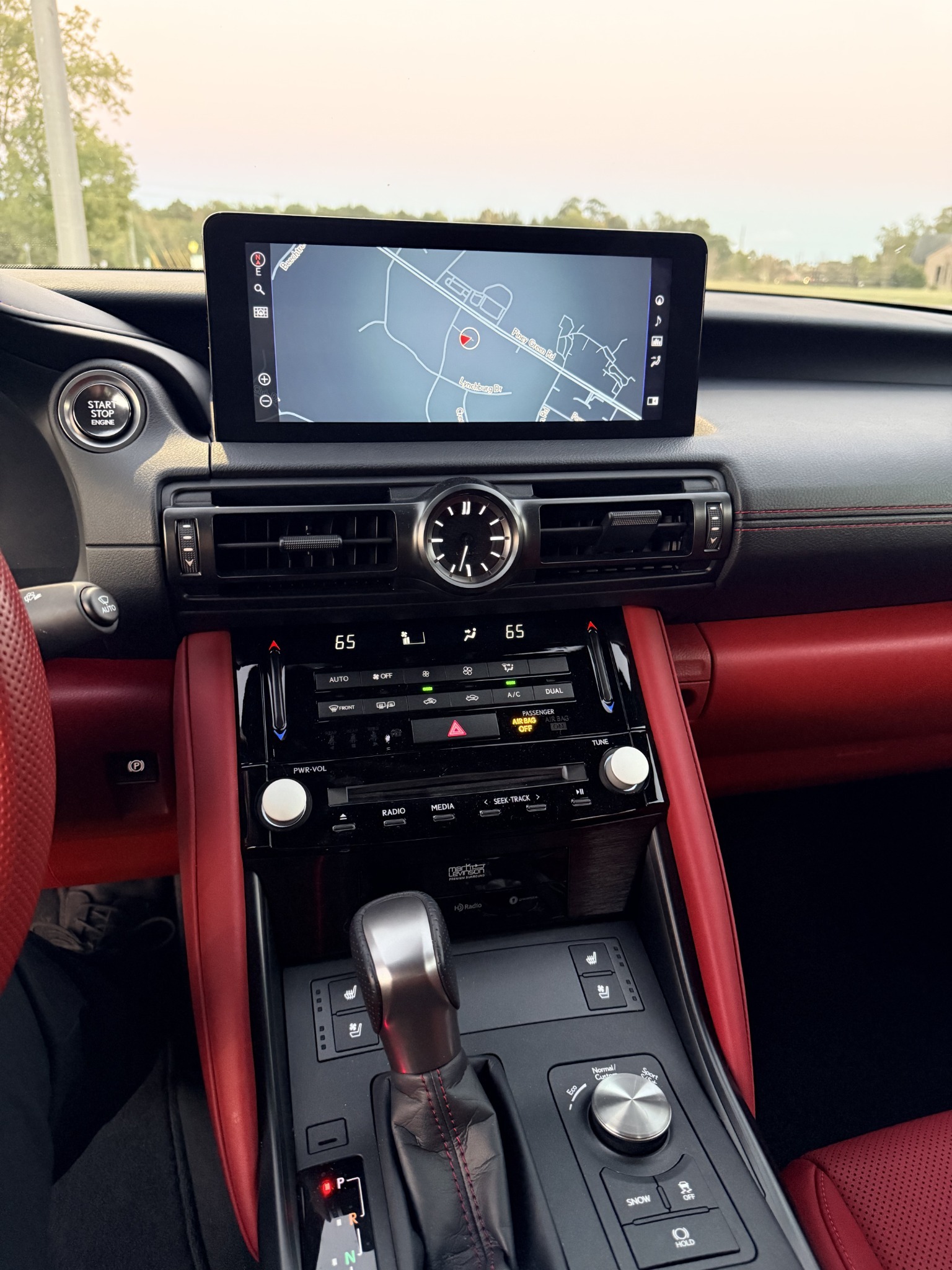 Used 2025 Lexus IS 350 F Sport RWD image 12