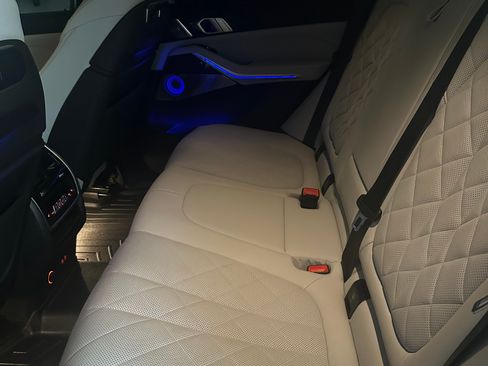 Used 2024 BMW X5 M60i image 13