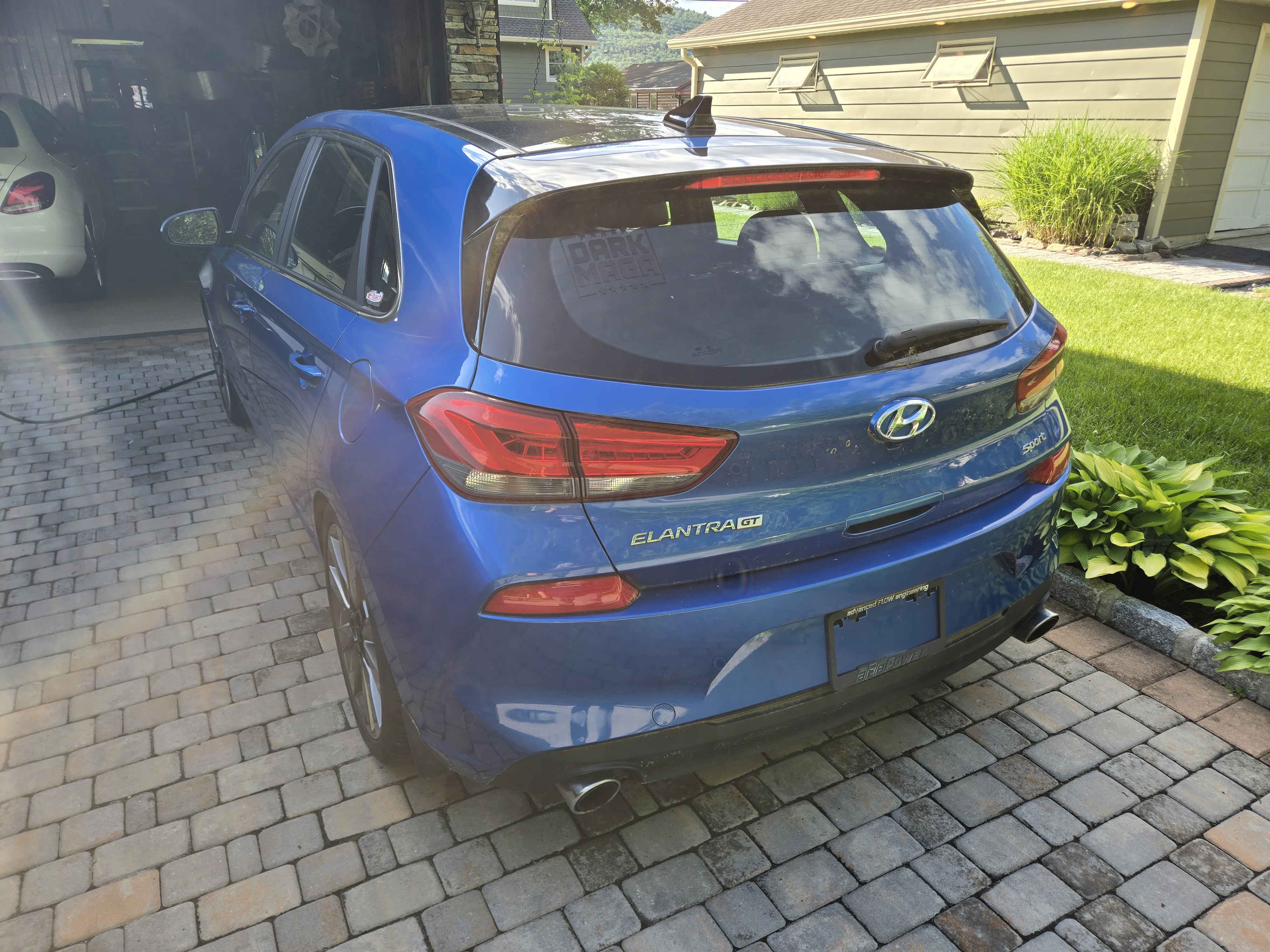 Used 2018 Hyundai Elantra GT Sport w/ Sport Tech Package 04 FWD image 13