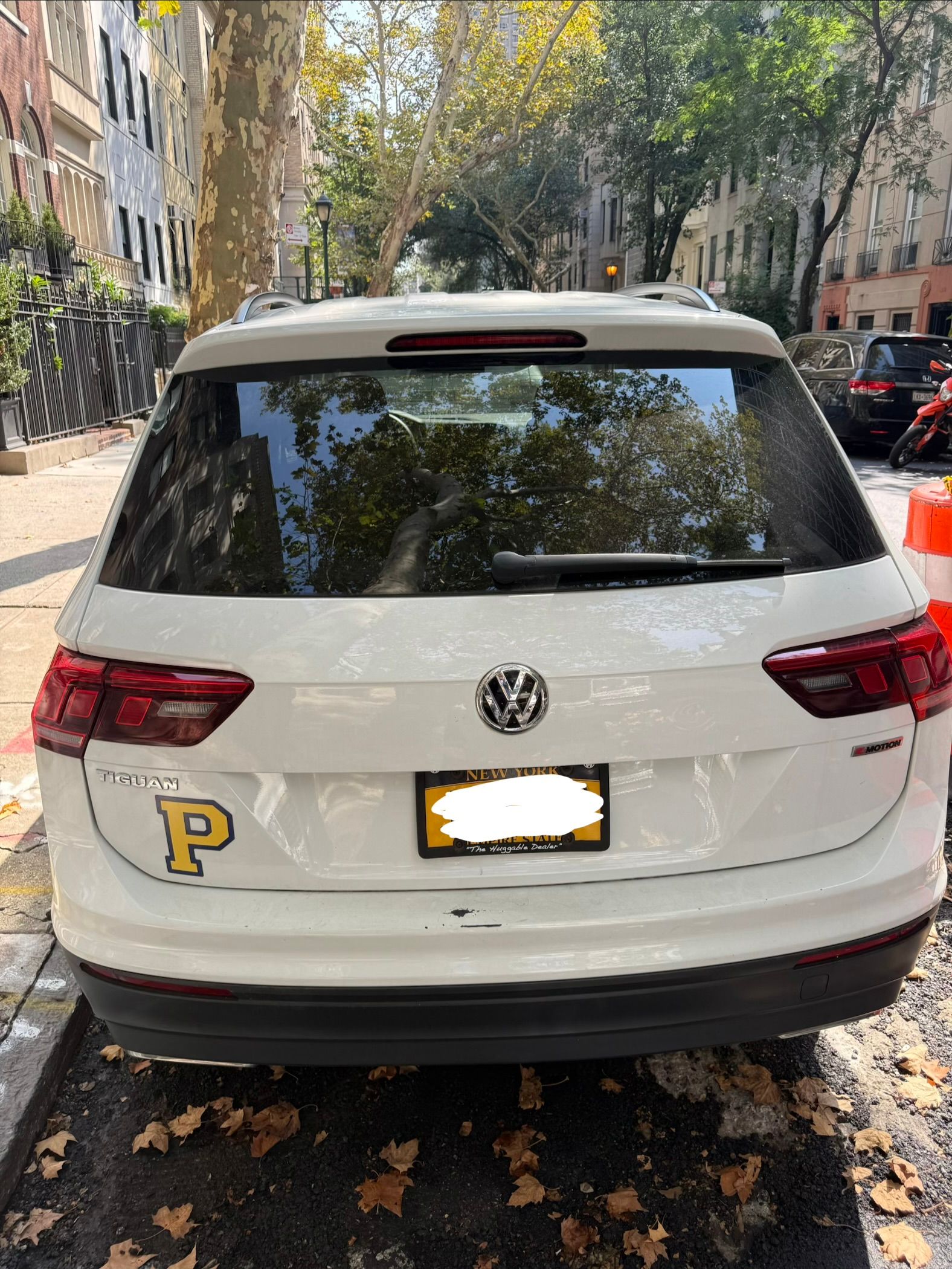 Used 2019 Volkswagen Tiguan S w/ Driver Assistance Package AWD/4WD image 8