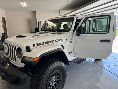 Used 2023 Jeep Wrangler Unlimited Rubicon 392 w/ Xtreme Recon 35" Tire Package AWD/4WD image 13