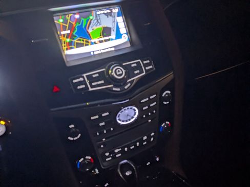 Used 2018 INFINITI QX80 4WD w/ Deluxe Technology Package image 21