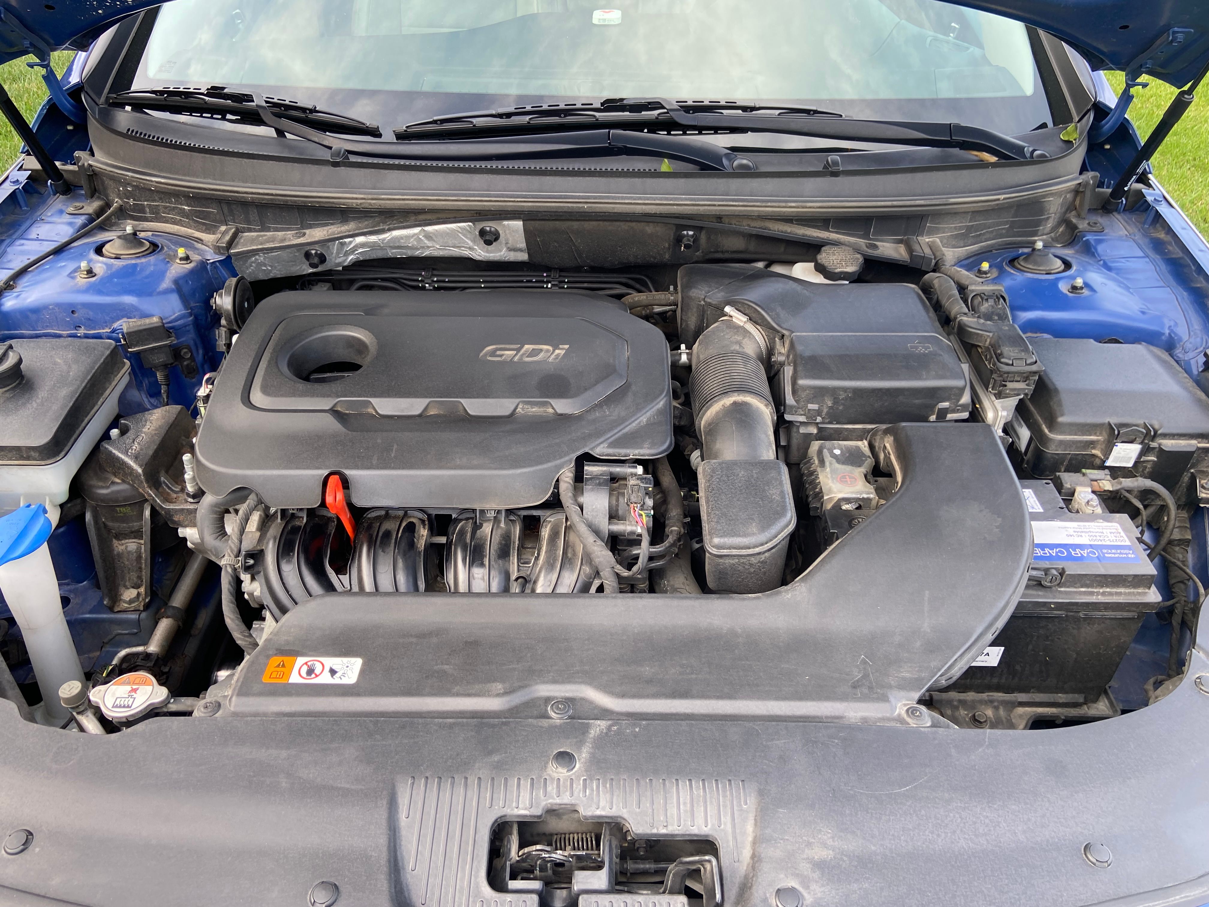 Used 2015 Hyundai Sonata Sport w/ Option Group 04 FWD image 9