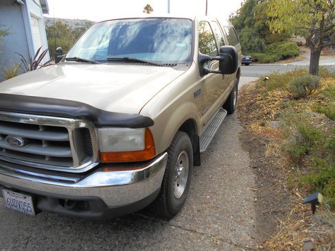 Used 2000 Ford F250 2WD SuperCab Super Duty image 2