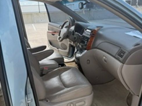 Used 2006 Toyota Sienna XLE Limited FWD image 19