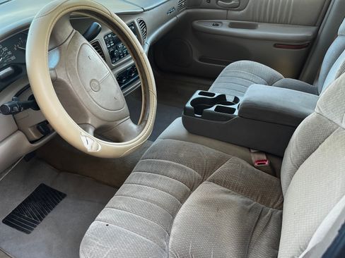 Used 1998 Buick Century Custom image 12