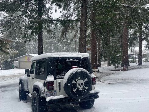 Used 2009 Jeep Wrangler Rubicon w/ Dual Top Group image 13