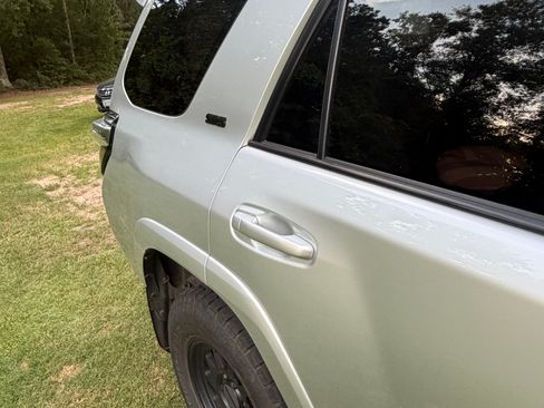Used 2022 Toyota 4Runner SR5 RWD image 8