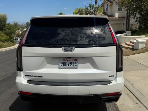 Used 2023 Cadillac Escalade Sport Platinum w/ LPO, ONYX Package AWD/4WD image 8