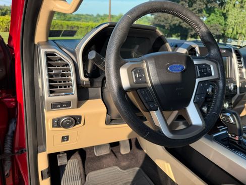 Used 2016 Ford F150 Lariat w/ Equipment Group 502A Luxury AWD/4WD image 11