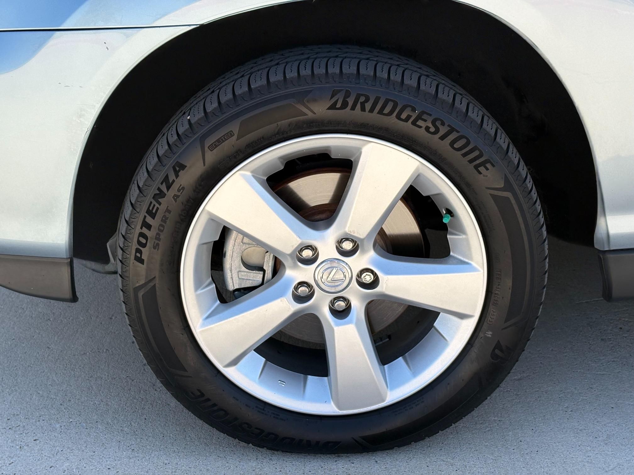 Used 2006 Lexus RX 330 FWD image 13
