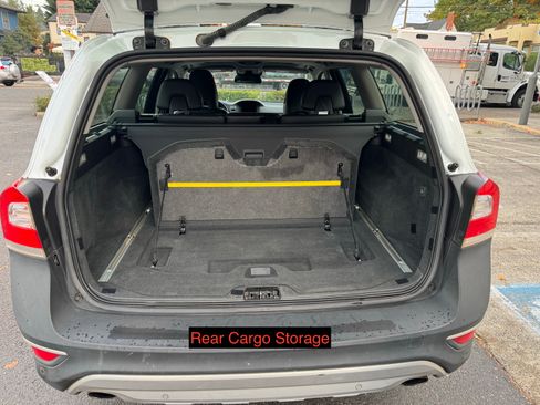 Used 2014 Volvo XC70 T6 image 9