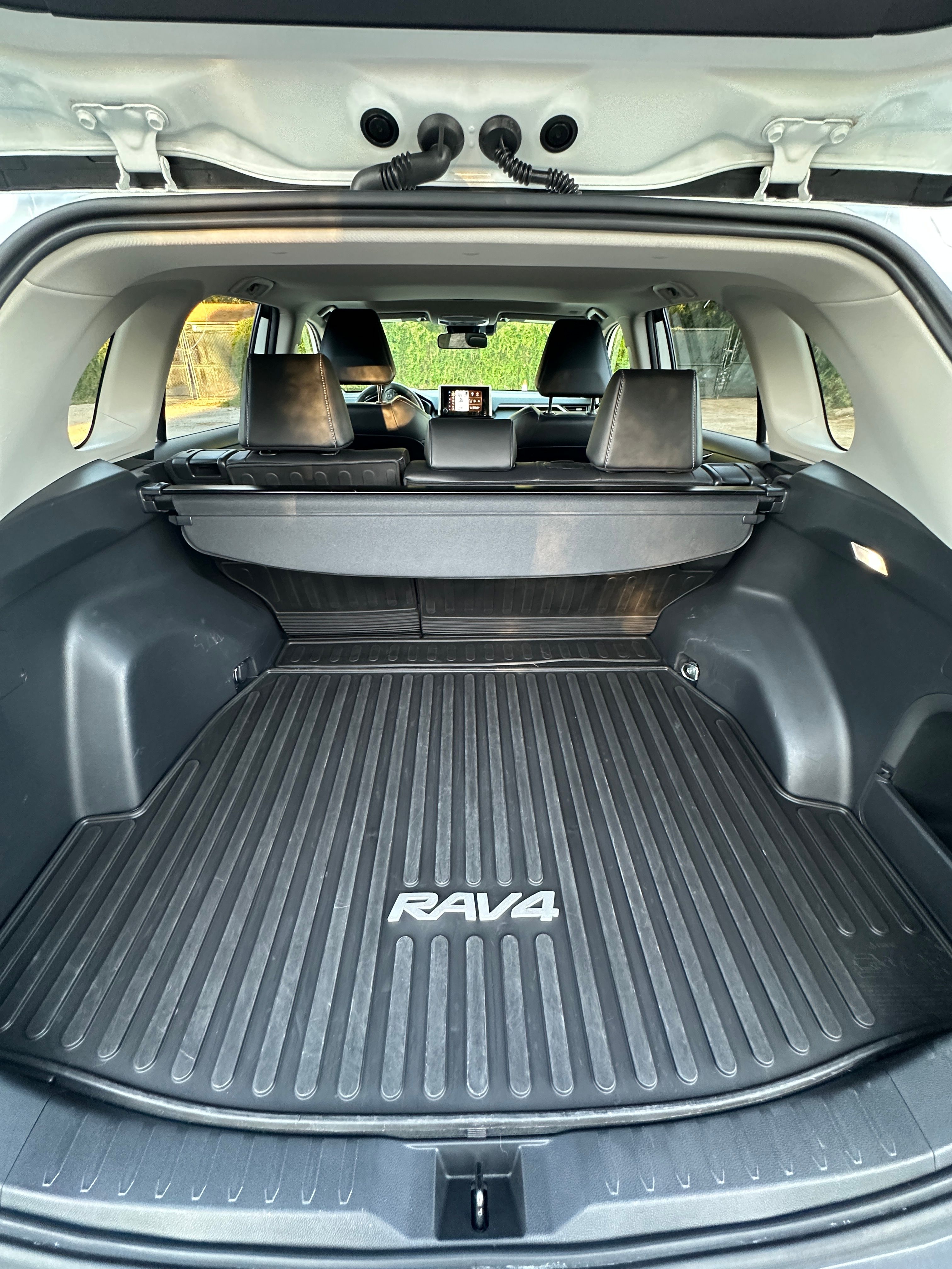 Used 2024 Toyota RAV4 XLE Premium w/ Weather Package AWD/4WD image 32