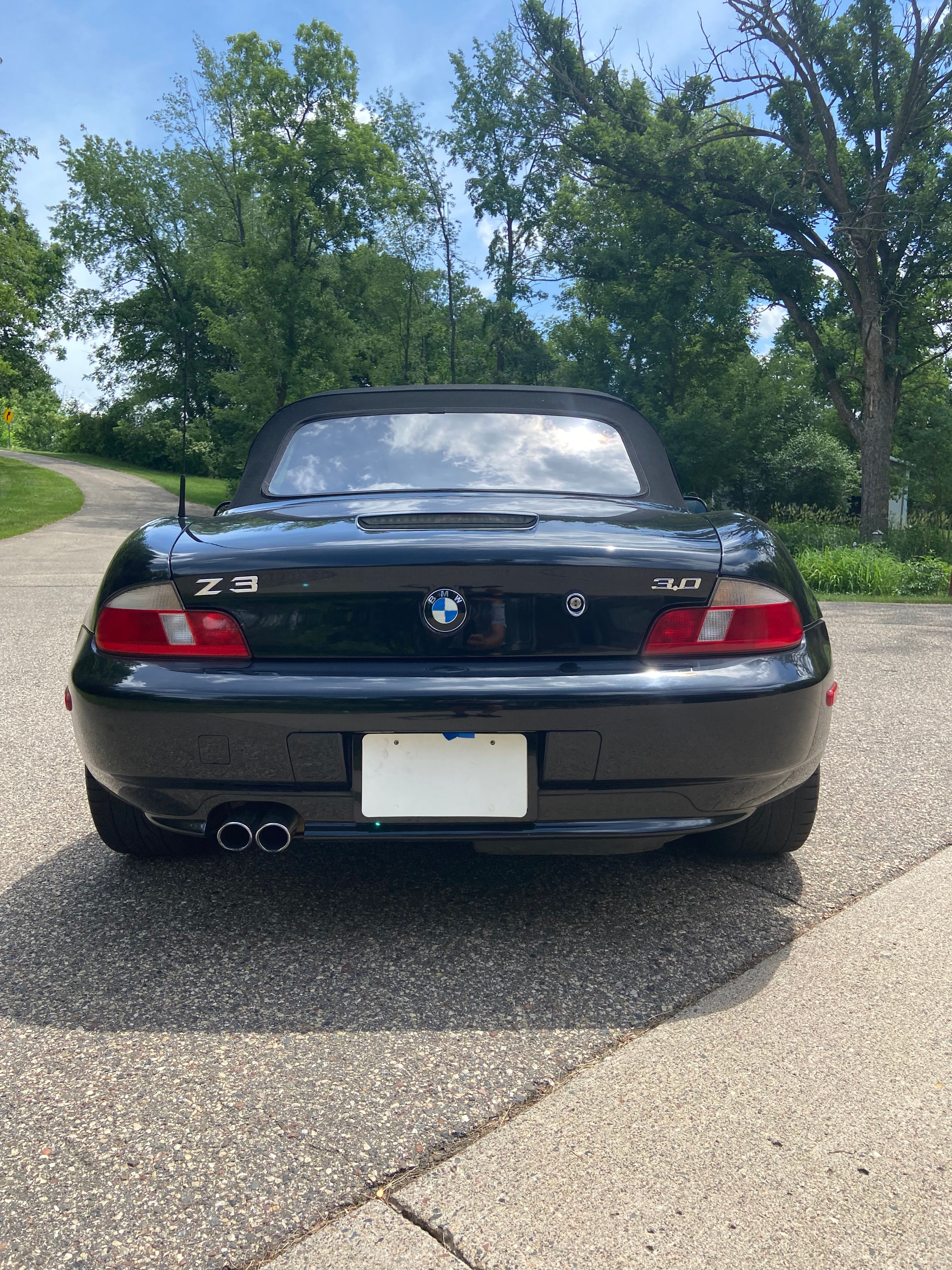 Used 2002 BMW Z3 3.0i RWD image 4