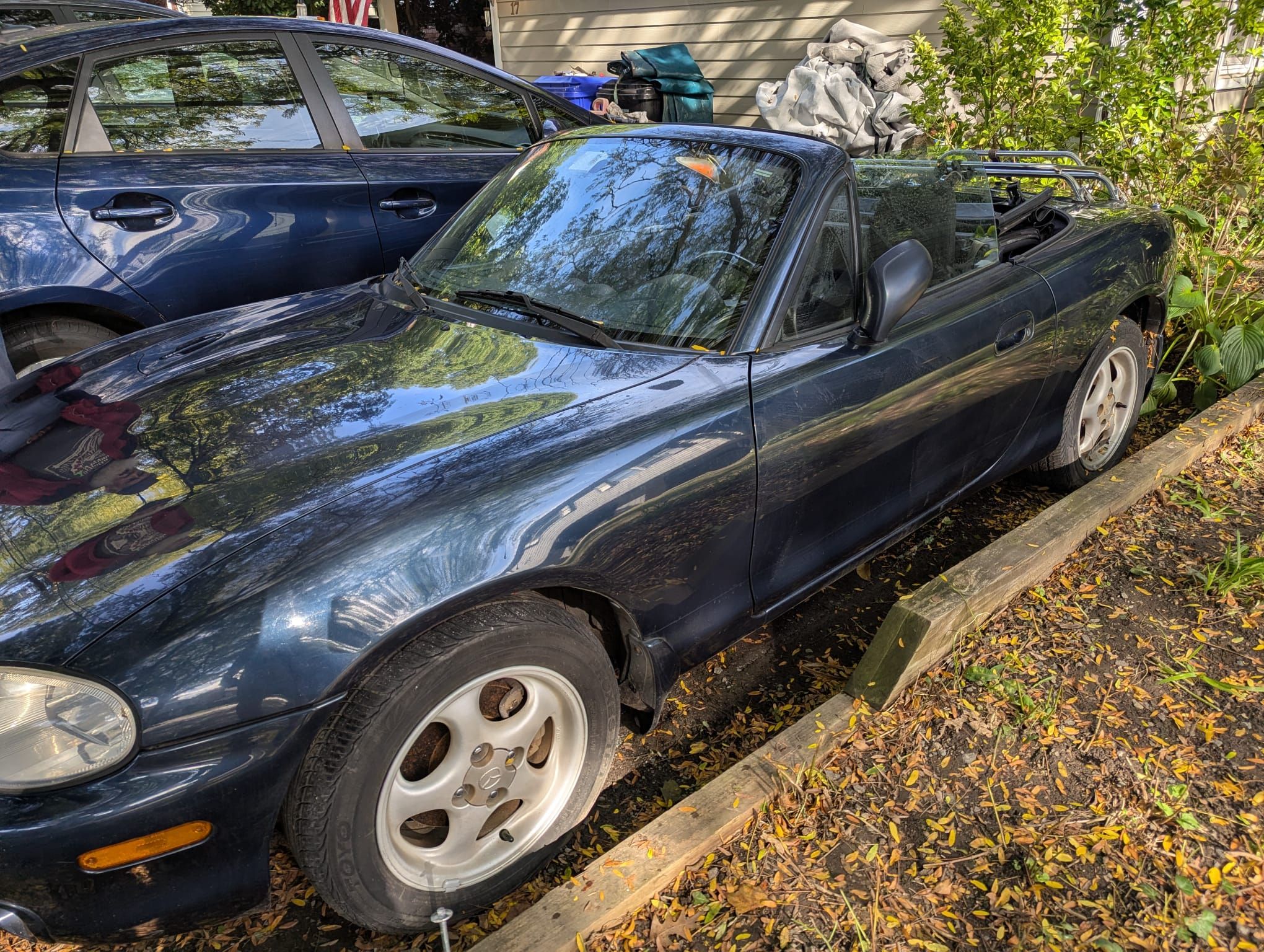 Used 2000 MAZDA MX-5 Miata RWD image 12