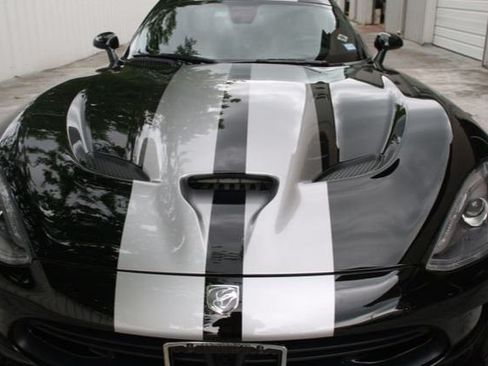 Used 2013 SRT Viper GTS w/ GTS Laguna Interior Pkg RWD image 8