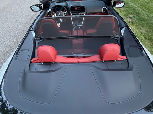Used 2022 BMW M8 Competition AWD/4WD image 8