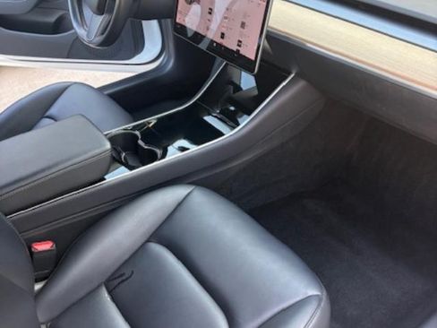 Used 2019 Tesla Model 3 Standard Range Plus image 25