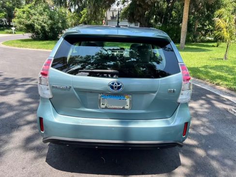 Used 2015 Toyota Prius V Four FWD image 13