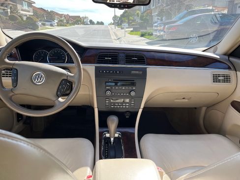 Used 2007 Buick LaCrosse CXL w/ Driver Confidence Package image 4