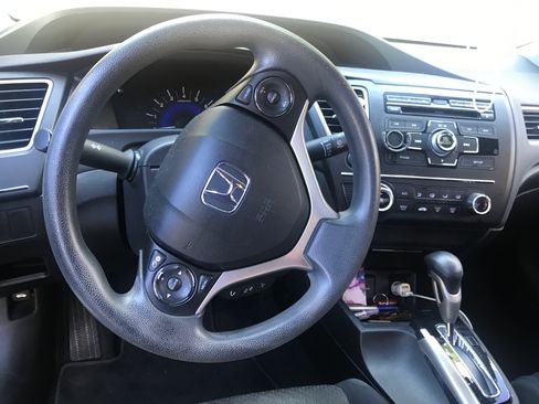 Used 2014 Honda Civic LX image 4