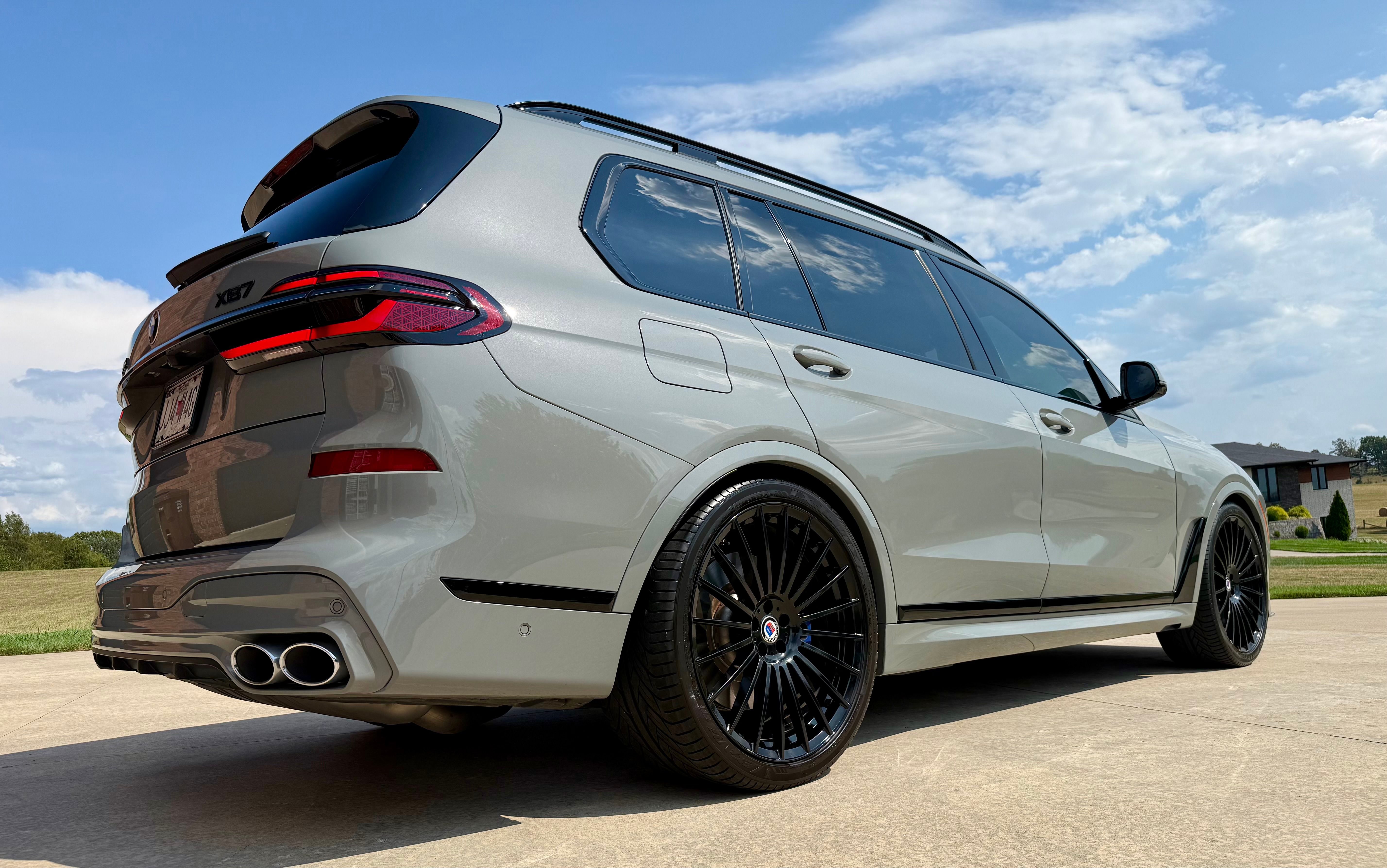 Used 2025 BMW ALPINA XB7 AWD/4WD image 5