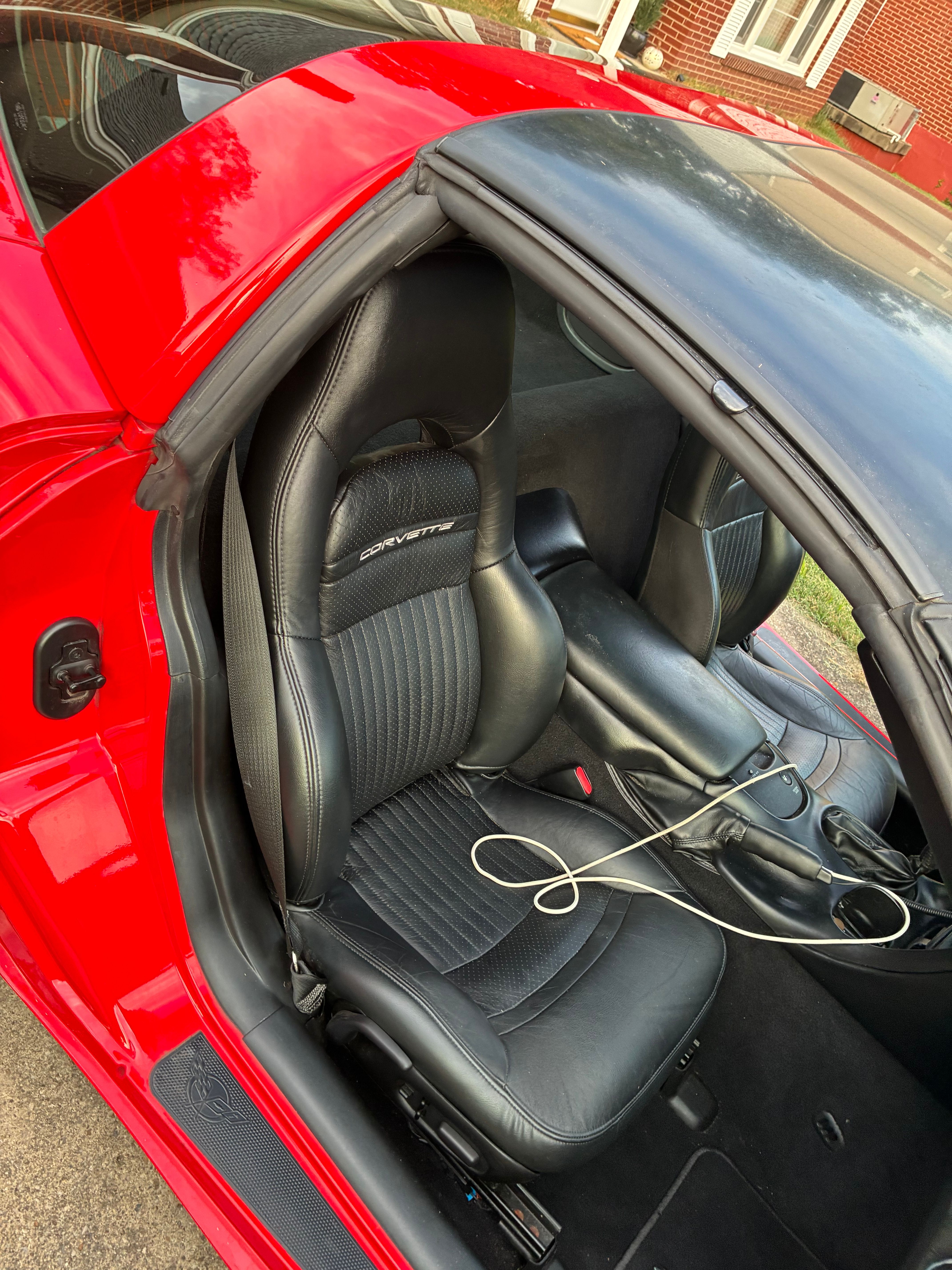 Used 2003 Chevrolet Corvette Coupe w/ Preferred Equipment Group RWD image 27