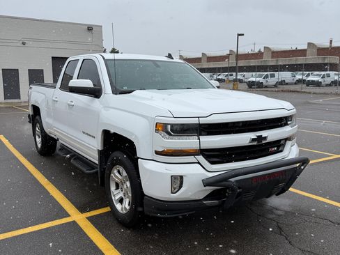 Used 2017 Chevrolet Silverado 1500 LT w/ All Star Edition image 2