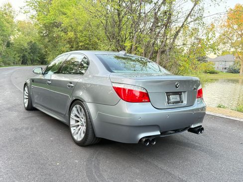 Used 2010 BMW M5 image 5