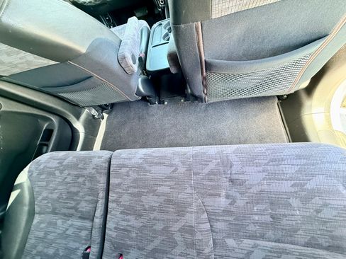 Used 2002 Honda CR-V LX image 15