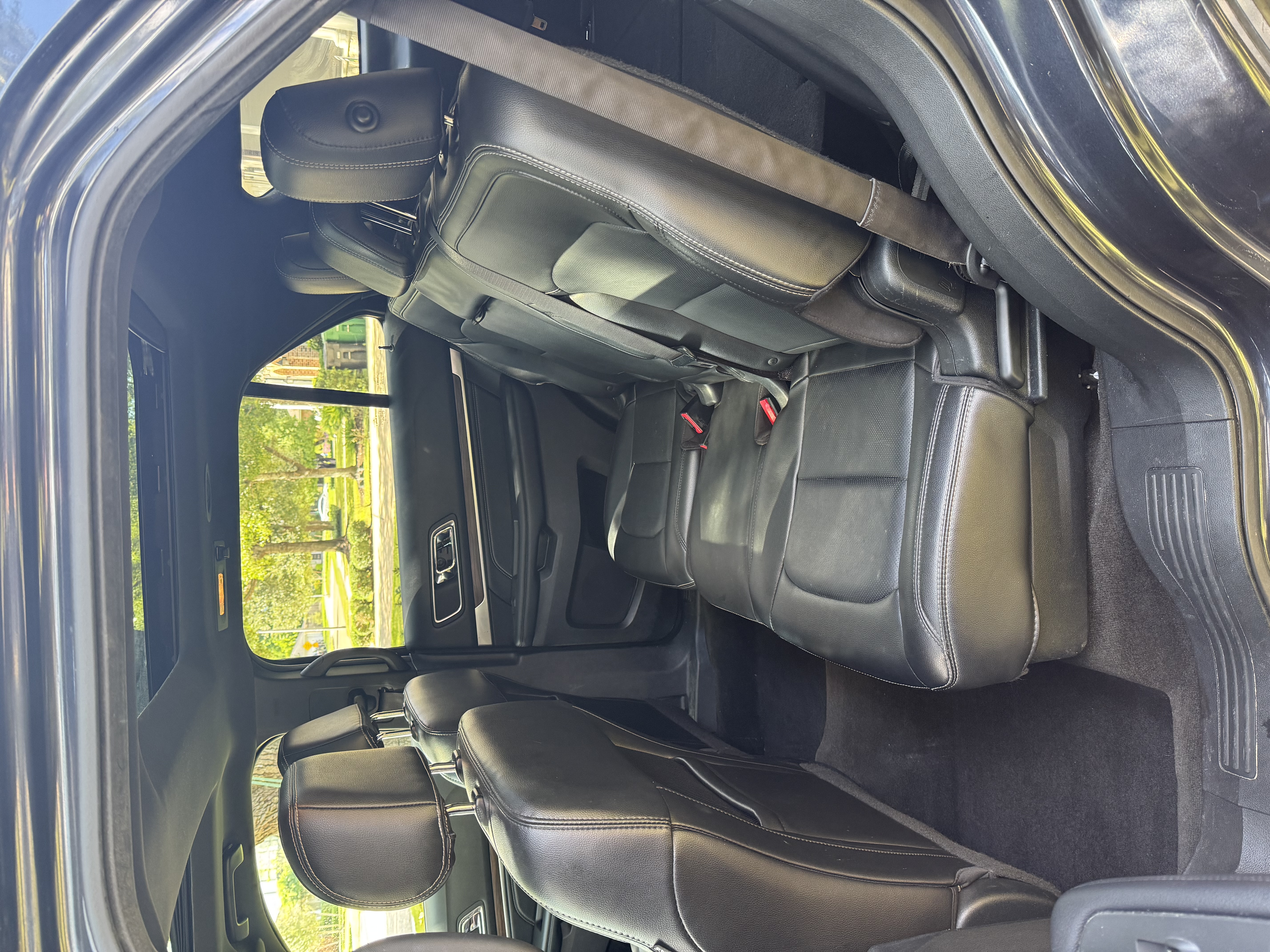 Used 2017 Ford Explorer Limited w/ Equipment Group 301A FWD image 15