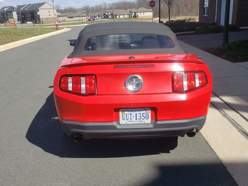 Used 2012 Ford Mustang Premium image 5