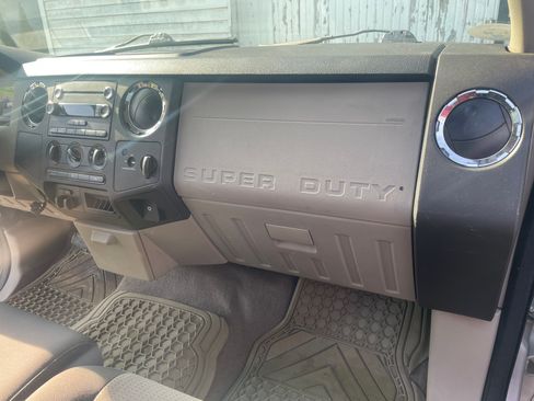 Used 2009 Ford F250 XLT RWD image 14