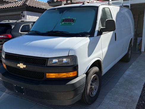 Used 2019 Chevrolet Express 2500 image 7