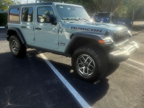 Used 2024 Jeep Wrangler Unlimited Rubicon image 8