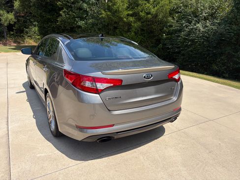 Used 2013 Kia Optima SX w/ Limited Pkg FWD image 4
