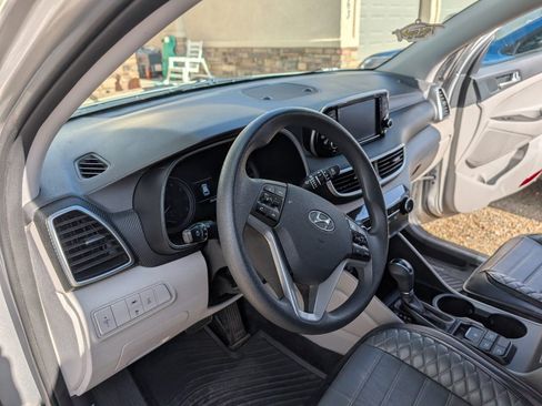 Used 2020 Hyundai Tucson SE image 6