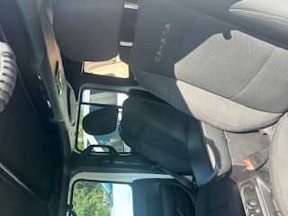 Used 2018 Jeep Wrangler Unlimited Sahara AWD/4WD image 17