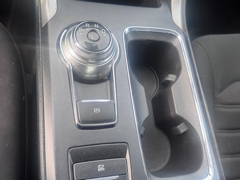 Used 2020 Ford Fusion SE image 13