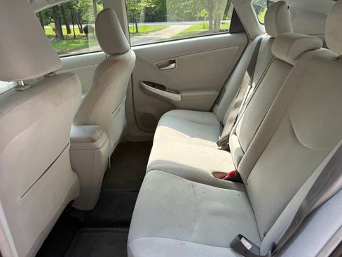 Used 2015 Toyota Prius Two FWD image 9