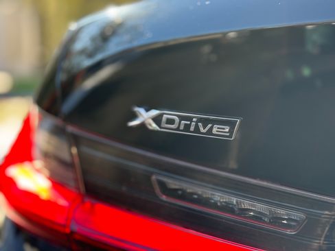 Used 2021 BMW 330i xDrive Sedan image 11